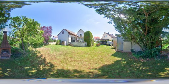 Play 'VR 360° - Wohntraum mit Garten